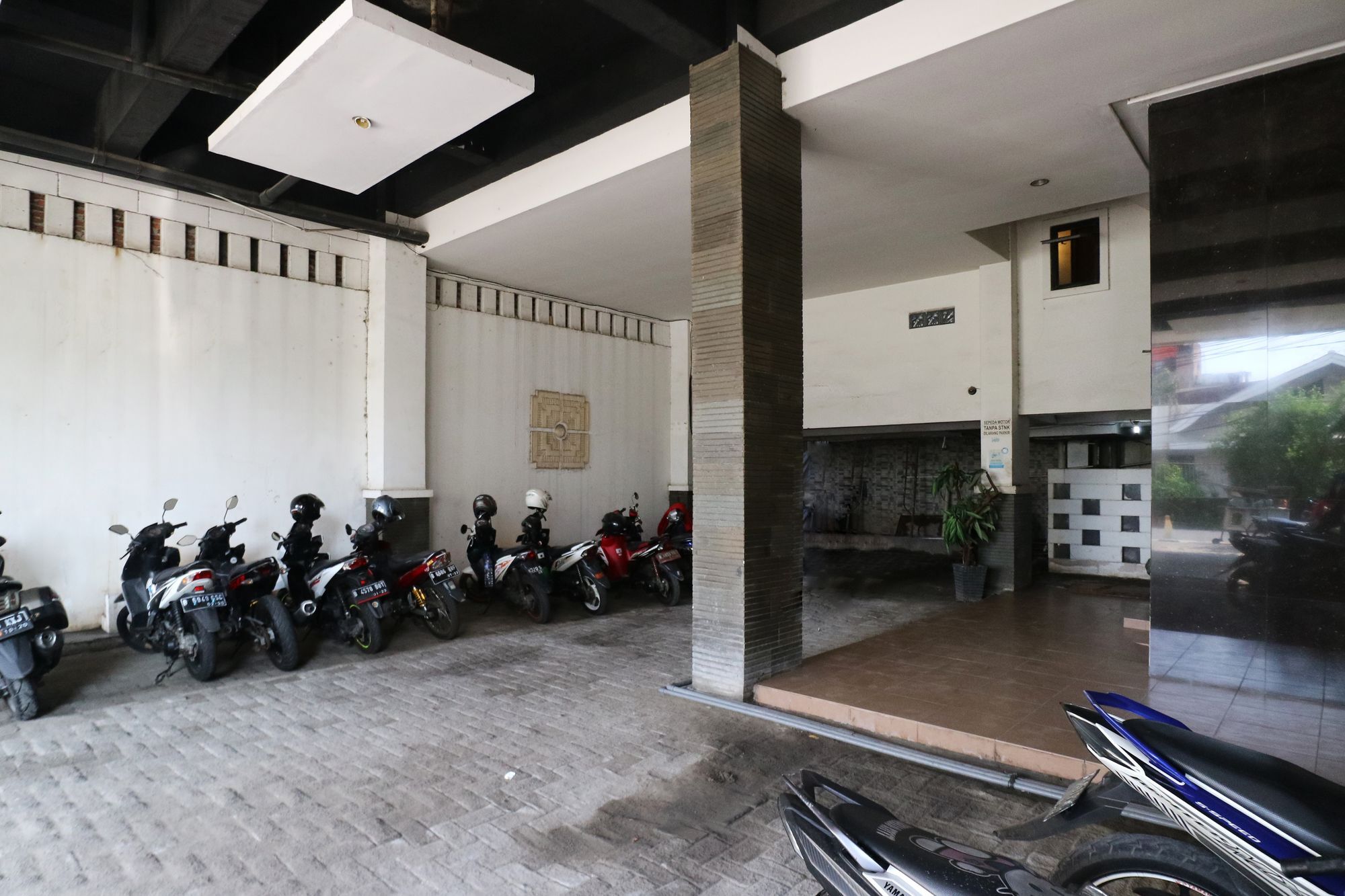 Penthouse Hotel Cakarta Dış mekan fotoğraf